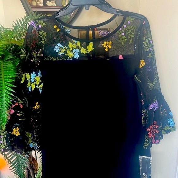 Brand New AGB Black Sheath Dress Mesh Bell Sleeves w/ Embroidered Flowers Floral - Picture 2 of 15